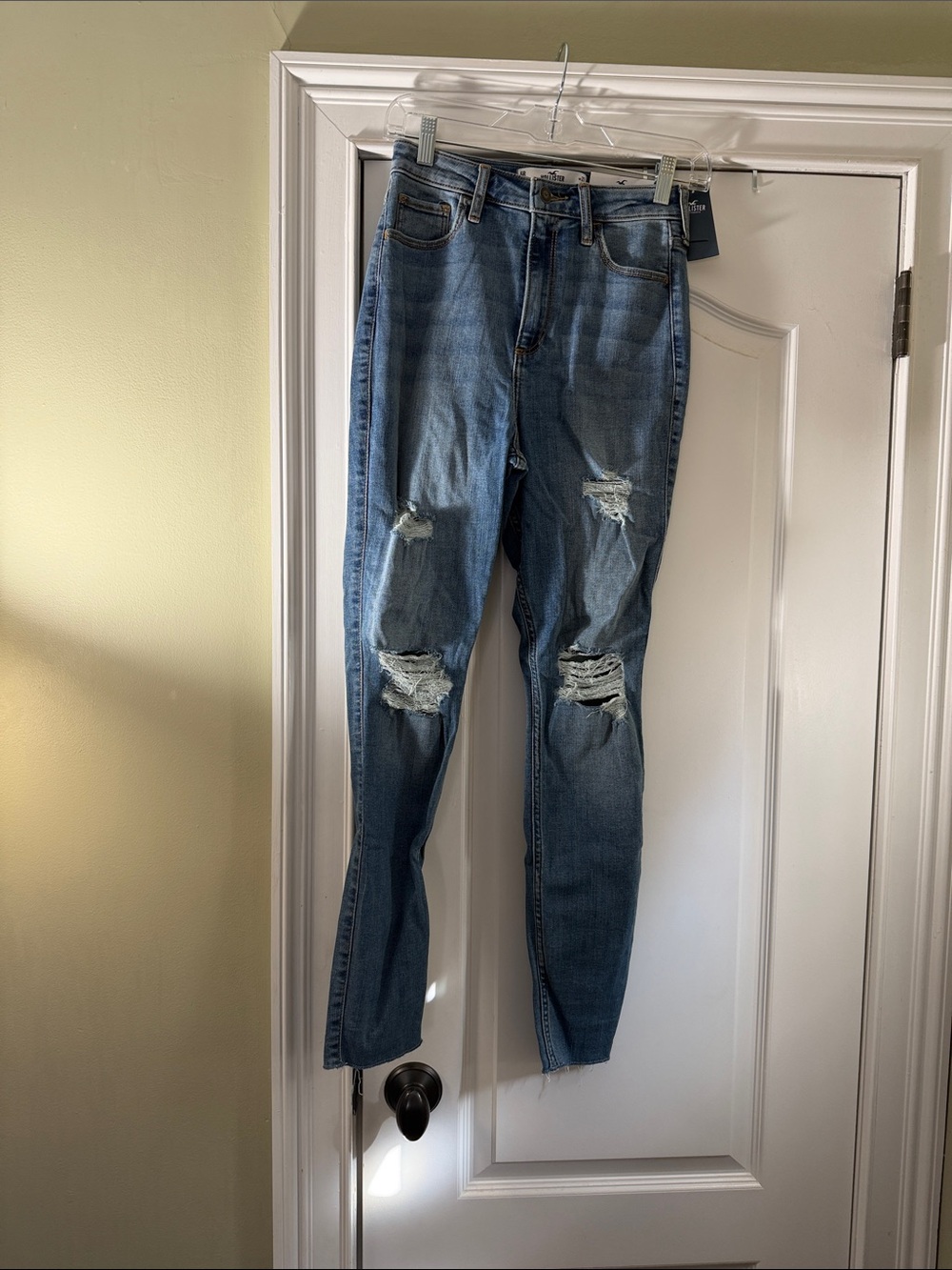 Hollister Women's Distressed Skinny Jeans - Blue Denim
